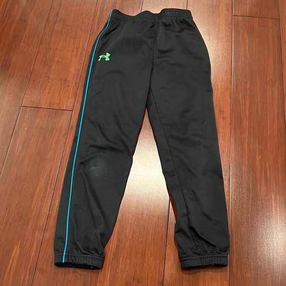 Under Armour sweatsuit - Picture 5 of 6